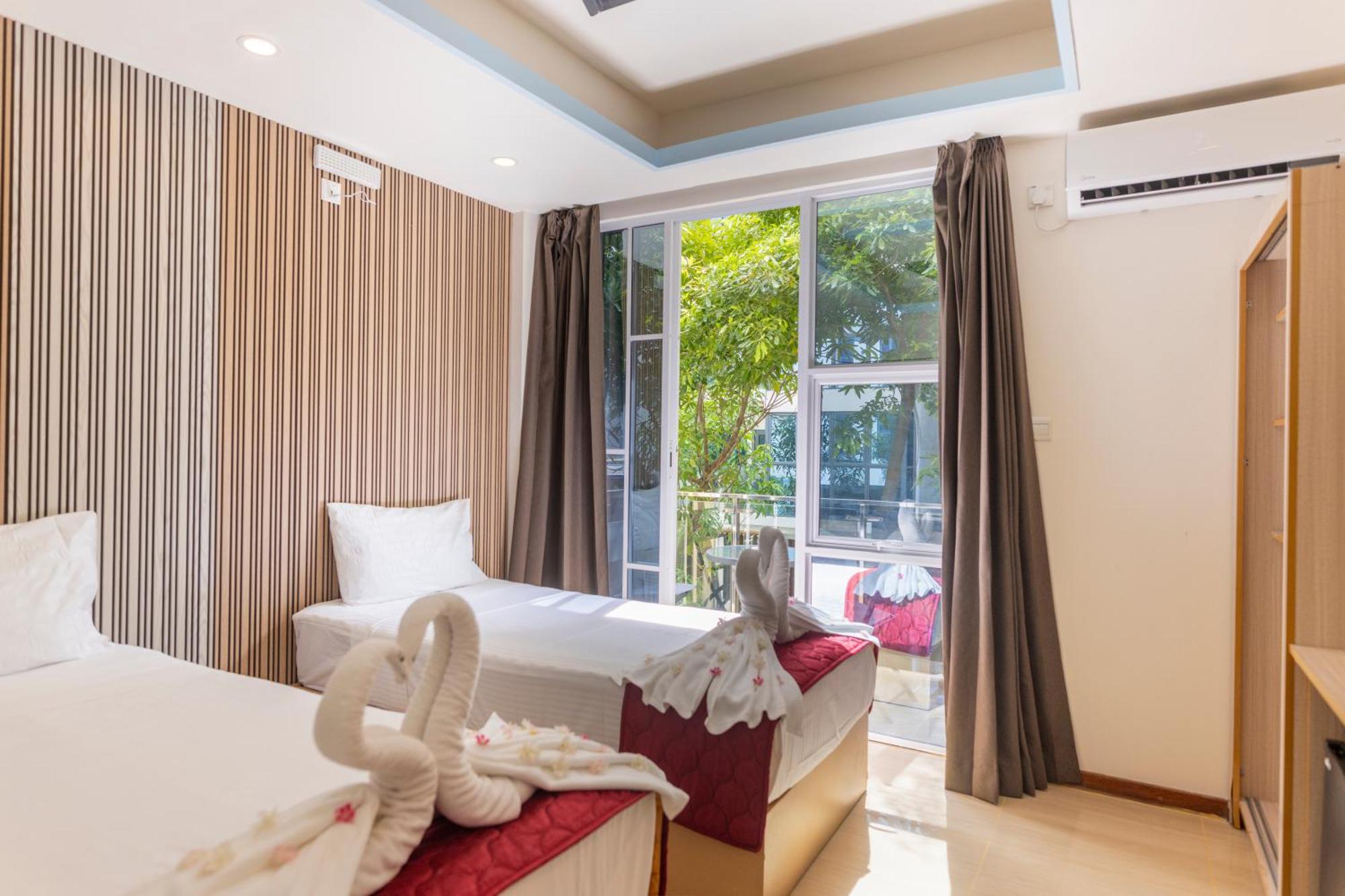 Ocean Cove Beach Hulhumale Exterior photo