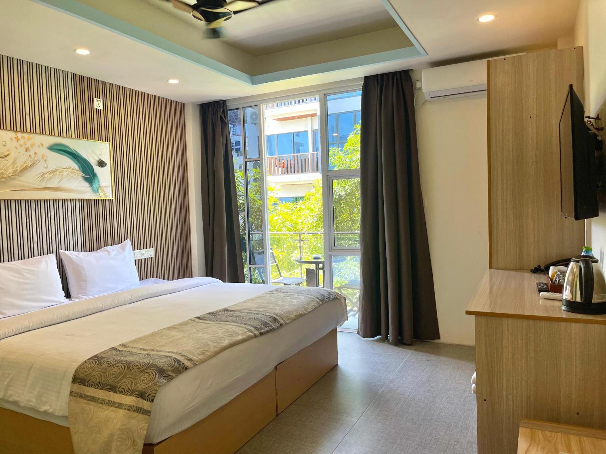 Ocean Cove Beach Hulhumale Exterior photo